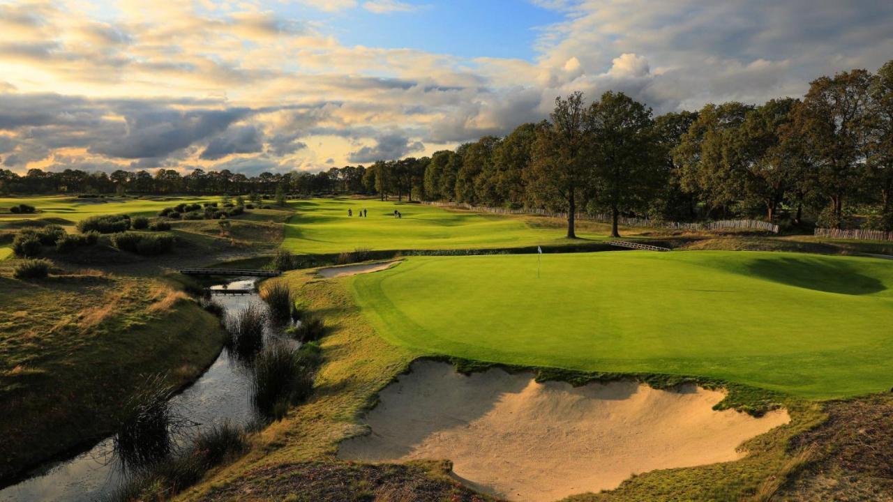 De Merel Vught Luaran gambar